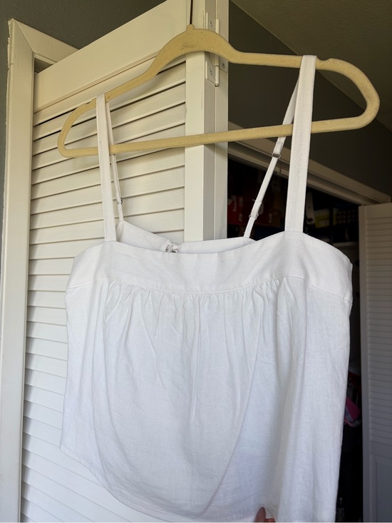 Abercrombie & Fitch Tops - Abercrombie White Linen Camisole Tank Top